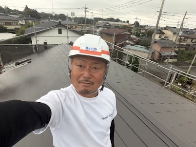 【屋根葺き替え工事】相見積もりは価格だけでいい？雨漏り修繕で「保証」も確認したい理由