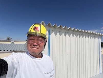 【工場雨漏り修繕】シーリングで水が溜まる？雨押え板金の「排水経路」が重要な理由