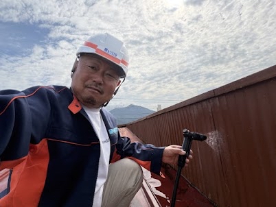 【瓦棒屋根で雨漏り調査】一番怪しい場所が原因とは限らない？水下から散水した結果